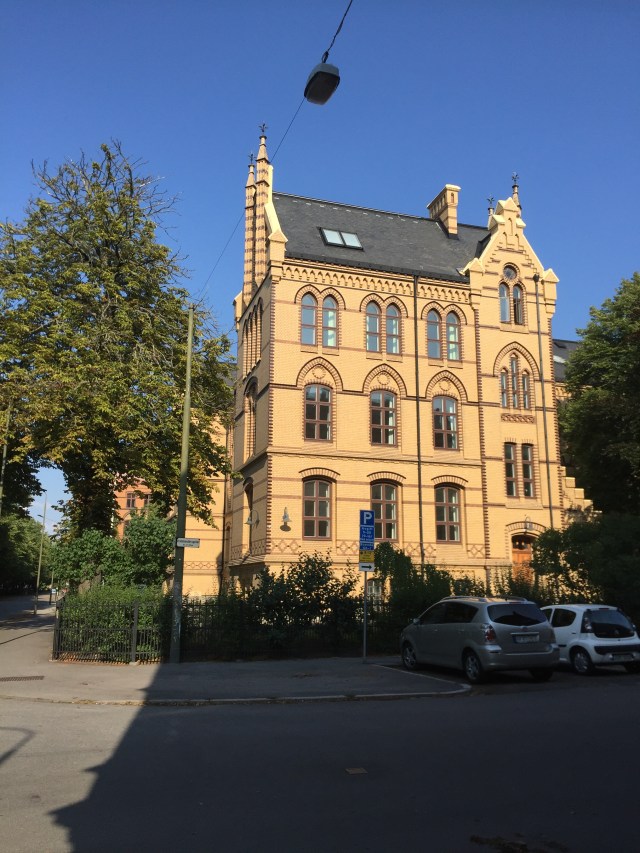 CA0CB87A-0913-40EB-839E-3EF7A8071369